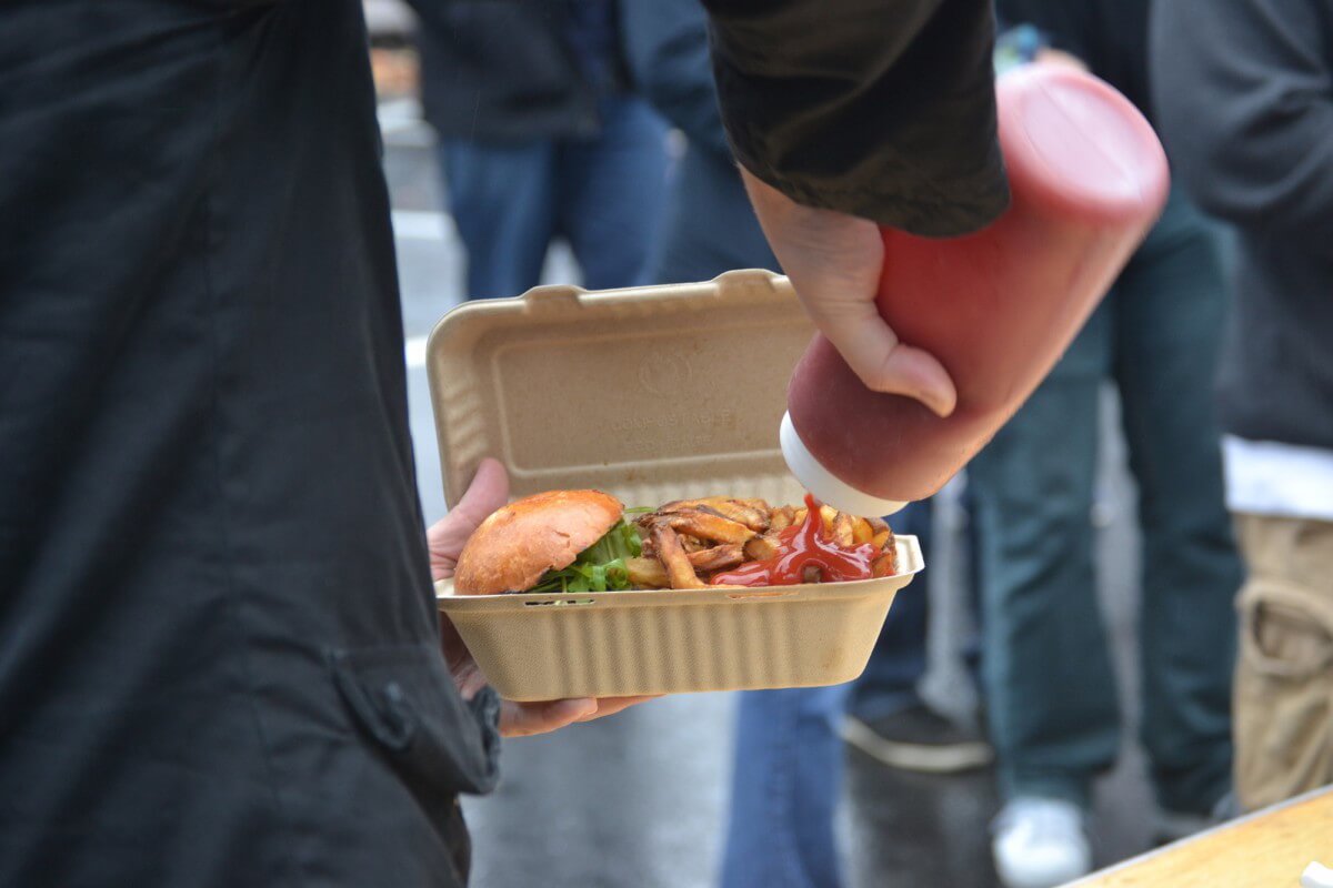 Food Truck Hamburgers - How to Bring Your Food Truck Business to Brick and Mortar